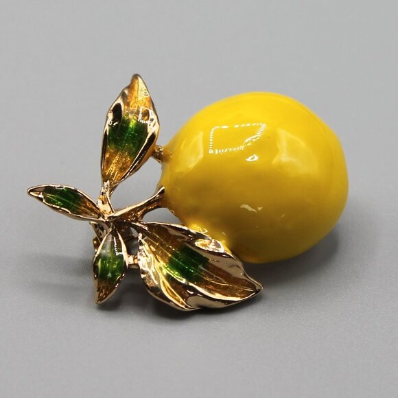 Jewelry pin brooch lemon fruit nature yellow gold tone fun fashion new - Picture 9 of 14